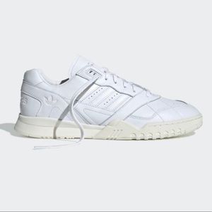 BNWB ADIDAS AR Trainer in White Leather Sneakers